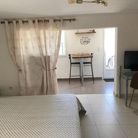 Appartement Dans La Colline Belgentier Екстериор снимка
