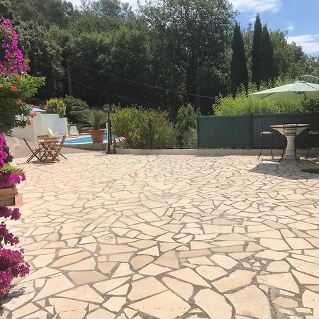 Appartement Dans La Colline Belgentier Екстериор снимка
