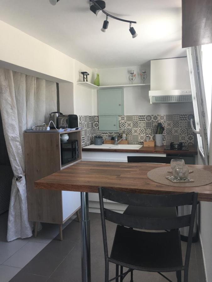 Appartement Dans La Colline Belgentier Екстериор снимка
