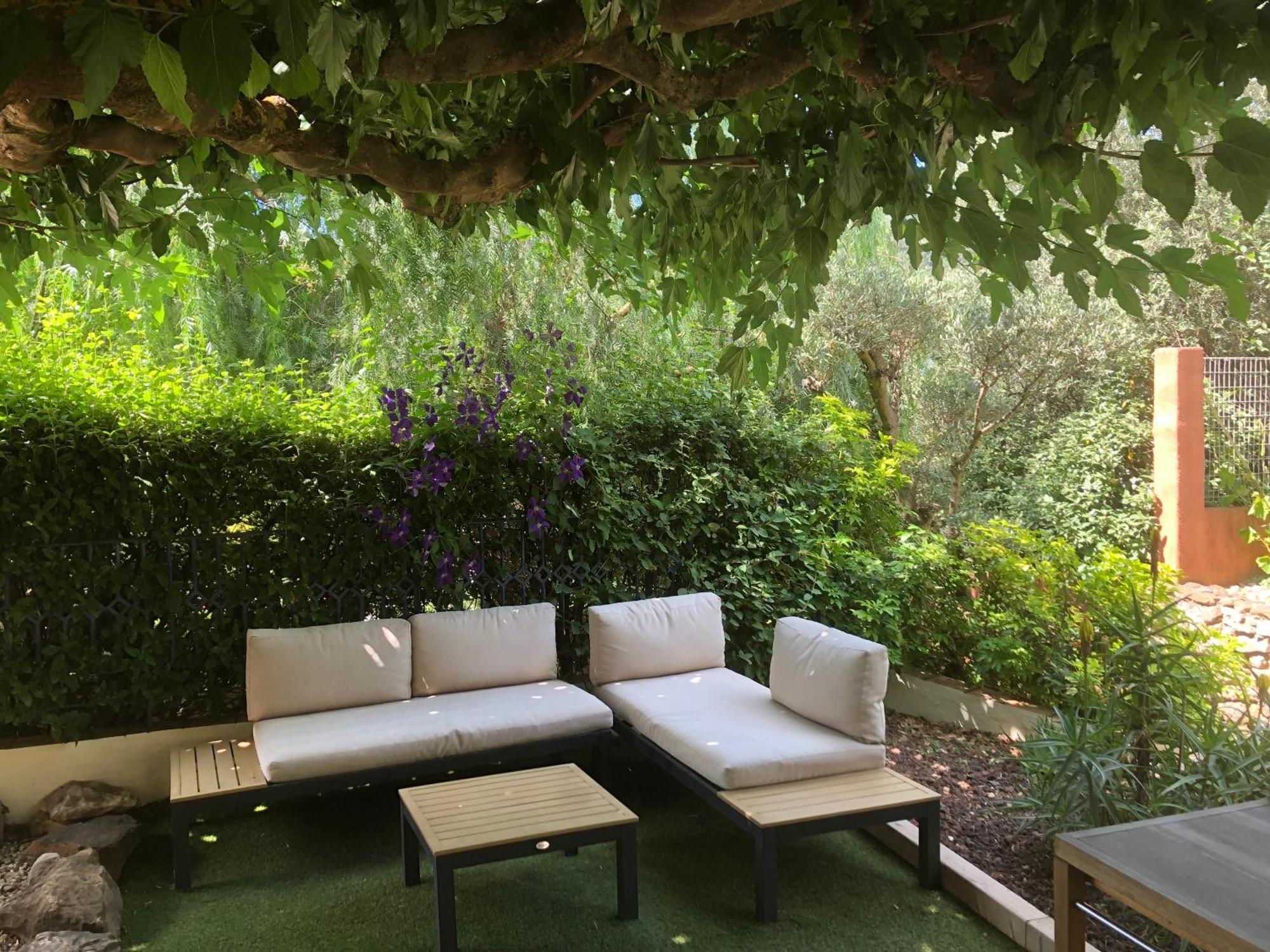 Appartement Dans La Colline Belgentier Екстериор снимка