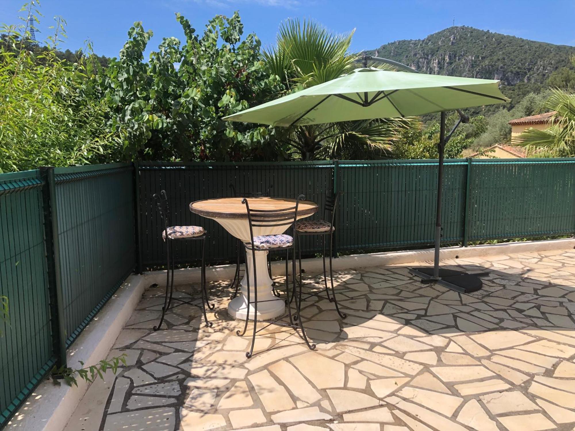 Appartement Dans La Colline Belgentier Екстериор снимка