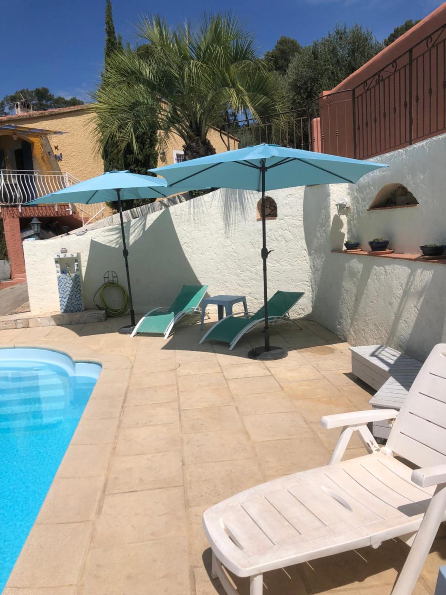 Appartement Dans La Colline Belgentier Екстериор снимка